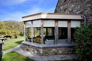 하우스 | 숙박 시설 구내