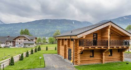 Lovely Chalet With Lush Green View in Carinthia
