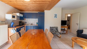Apartment | Dining
