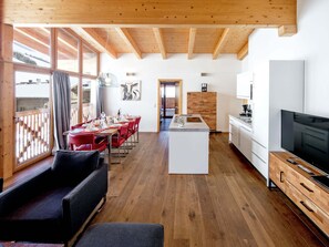 Living area - Apartment in Gerlos Near Ski Lift Zillertal (Gerlos)