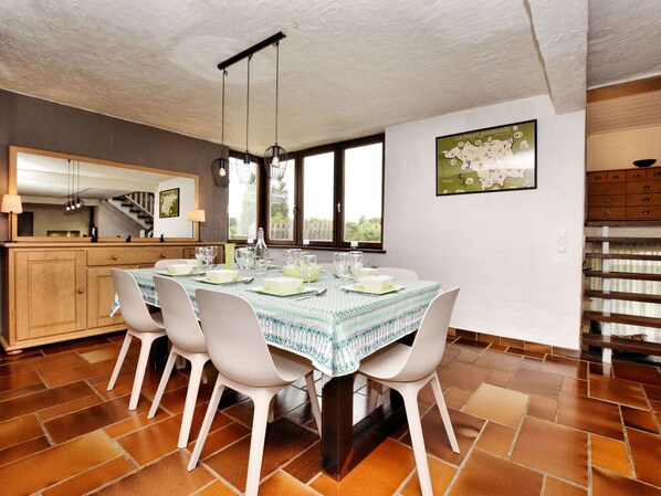 House | Dining