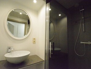 Cottage | Bathroom
