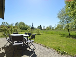 Cottage | Dining