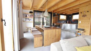 Chalet | Dining
