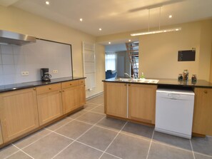 House | Private kitchen | Highchair - Glabbeek Family Retreat Home (Glabbeek)