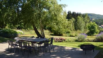 Villa | Dining