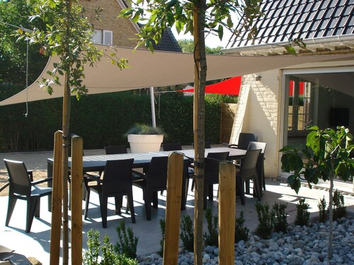 Fabulous Luxury Villa With Spacious Garden in Nieuwpoort