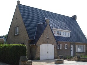 Exterior - Fabulous Luxury Villa With Spacious Garden in Nieuwpoort (Nieuwpoort)