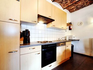 High chair - Spacious Holiday Home in Richelle With Private Terrace (Vise)