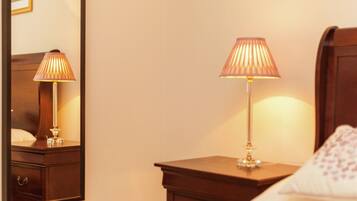 3 chambres, ameublement personnalisé, draps fournis