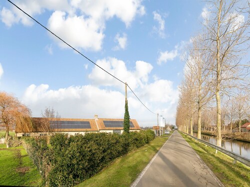 Rural Villa, Near the Beach
