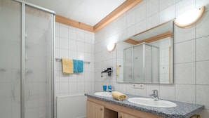Apartment | Bathroom - Sunny Apartment in Leogang near Ski Lift (Leogang)