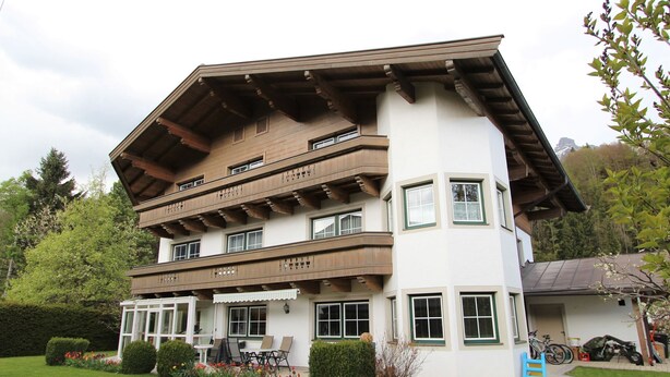 Exterior - Sunny Apartment in Leogang near Ski Lift (Leogang)