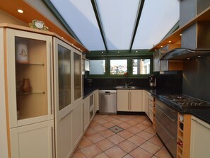 Private kitchen - Villa in Middelkerke Near the Beach (Middelkerke)