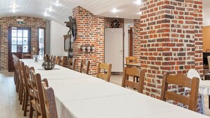Unclassified image, 4 of 42, button - Beautifully Renovated Farmhouse for Groups, With Indoor Pool and Sauna (Gooik)