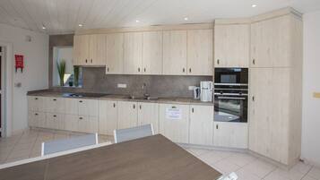 Vila | Dapur pribadi | Kursi makan untuk bayi