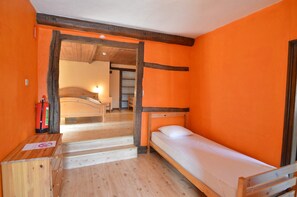 Hus | 6 sovrum, unika möbler och sängkläder