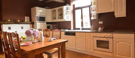 House | Private kitchen