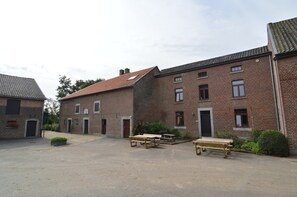 Exterior - Farm Stay With Sauna, Teuven (Voeren)
