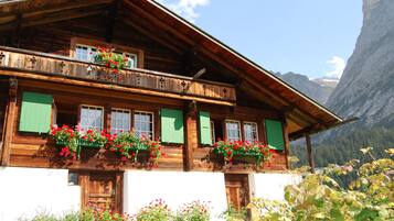 Chalet | Bahagian luar