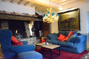 House | Living room