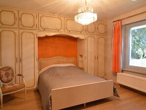 Villa - Elegant Villa in Stavelot With Fitness and Playroom and an Incredible Garden (Stavelot)