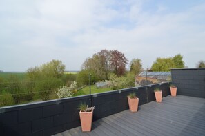 Cottage | Balcony