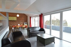 Cottage | Living room | TV