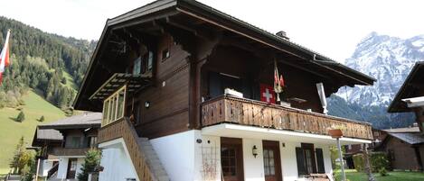 Huoneisto | Ulkopuoli