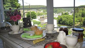 House | Private kitchen | High chair