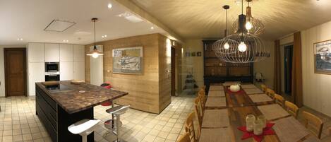 House | Private kitchen | Highchair