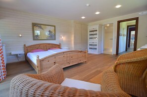 Individually furnished, bed sheets