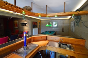 Games room - Luxury Stay With Sauna (Waimes)