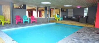 Superb House for Family Group with Swimming Pool, Sauna, Hot Tub, Billiards