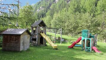 Chalet | Children's area