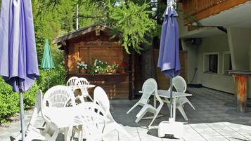 Chalet | Dining
