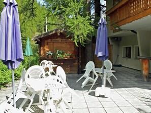 Chalet | Dining - Chalet in Valais Near Ski Lift & Saas Valley (Saas-Balen)