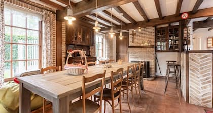 Farmhouse in Beveren Near Beach & Garden