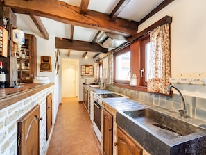 House | Private kitchen | Highchair