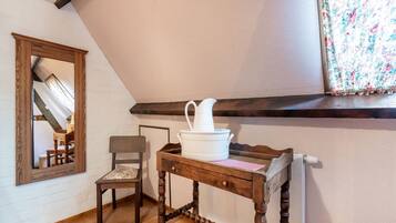 House | Interior detail