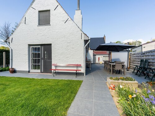 Farmhouse in Beveren Near Beach & Garden