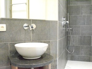 House | Bathroom