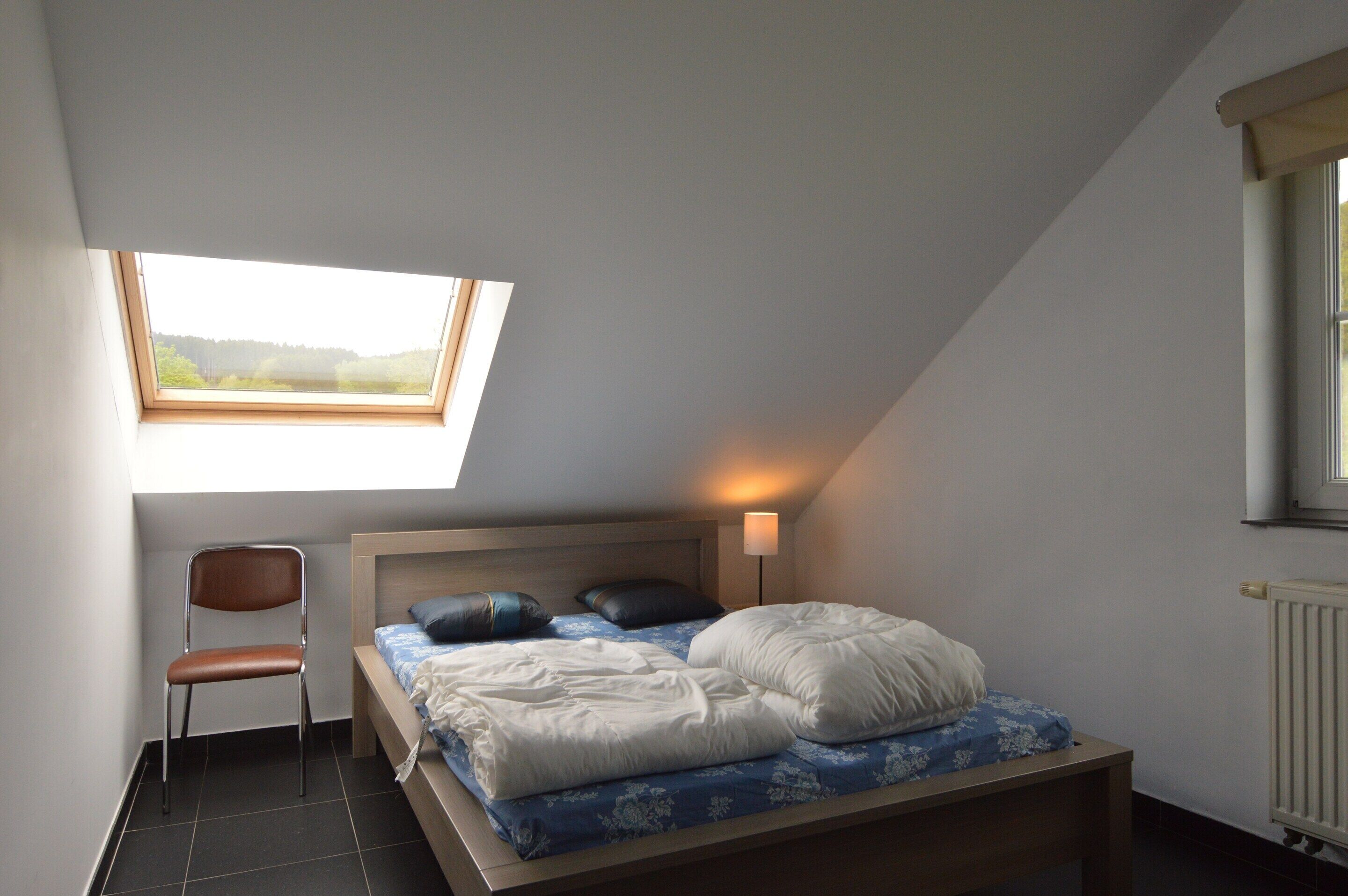 Huis | 9 slaapkamers, individueel gemeubileerd, beddengoed