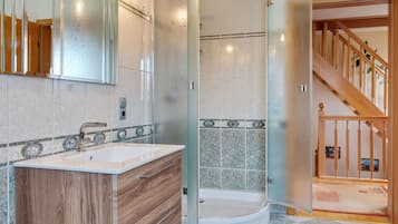 Apartment | Bathroom