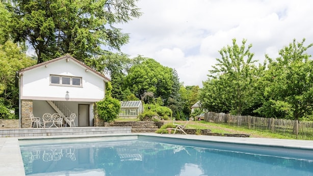 Outdoor pool - Gorgeous Villa on an Estate With Beautiful Garden, Swimming Pool and Pool House With Sauna (Ronse)