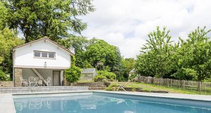 Gorgeous Villa on an Estate With Beautiful Garden, Swimming Pool and Pool House With Sauna