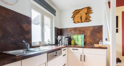 Snug Bungalow in Insel Poel Germany near Beach
