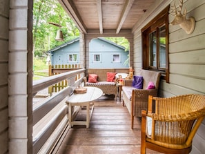 House | Balcony