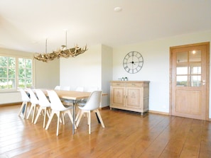 Dining - Spacious Villa in Houyet Ardennes With Sauna (Houyet)