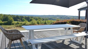 Villa | Balcony - Spacious Villa in Houyet Ardennes With Sauna (Houyet)